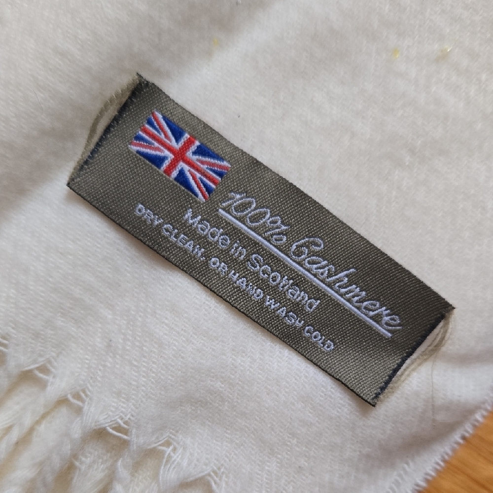 Soft Ivory Fringe Cashmere Scarf - Picture 3 of 3